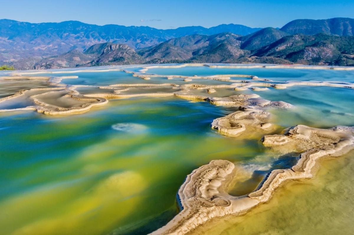 Hierve El Agua Eco Hostel - Confetti Pool Club San Pablo Villa de Mitla エクステリア 写真